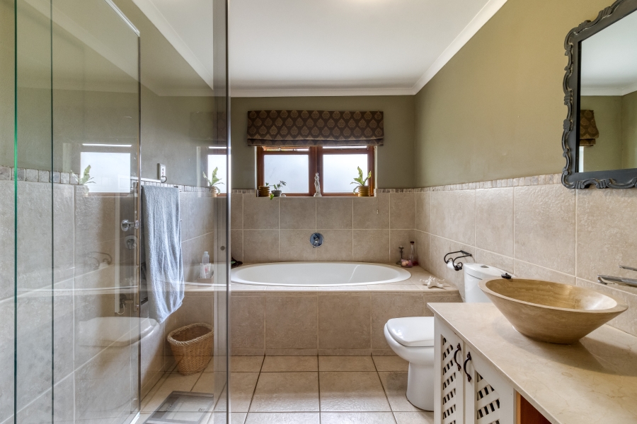4 Bedroom Property for Sale in Fairview Heights Western Cape